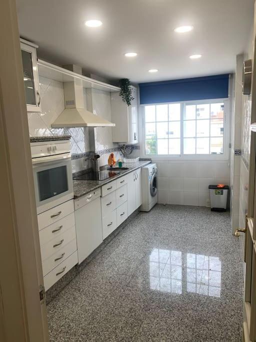 Apartamento Vistas Desde Montequinto Dos Hermanas Exterior foto